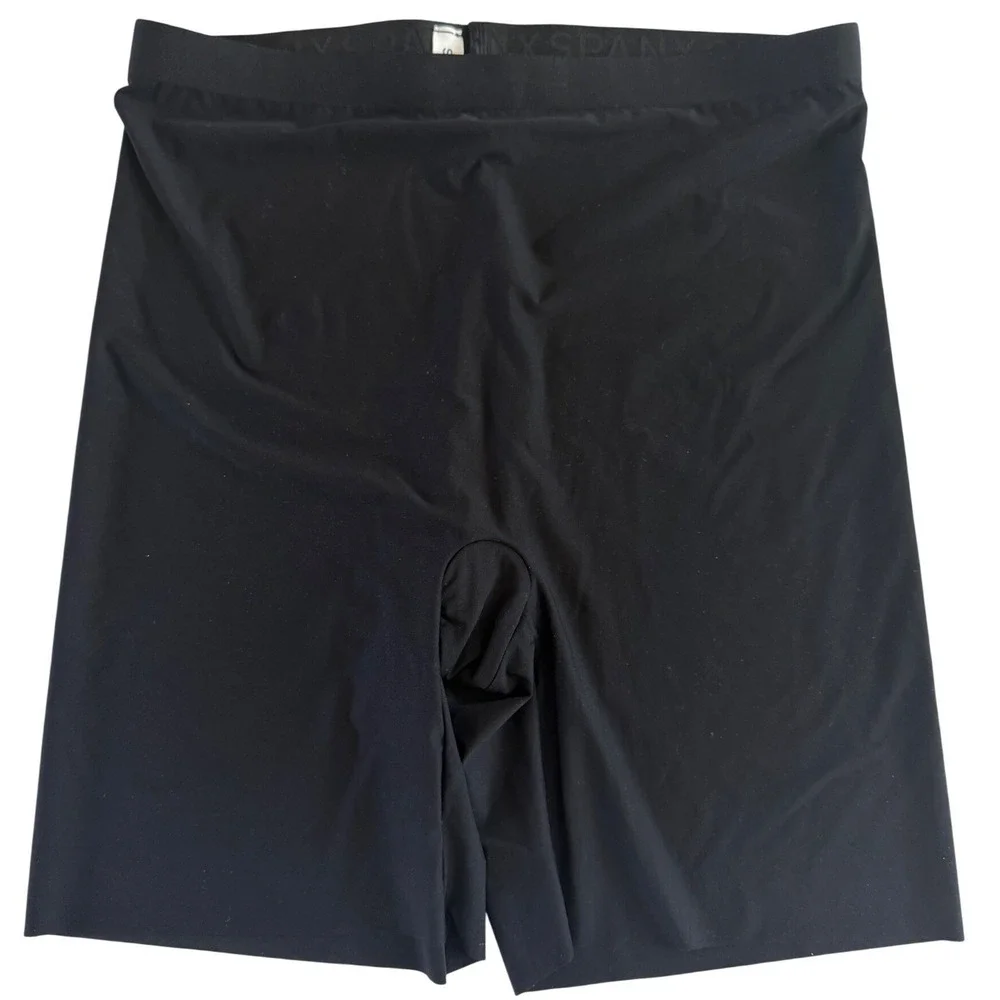 SPANX Supersmooth Essential Mid-Thigh Short Size L Shapewear Smoothing Shorts